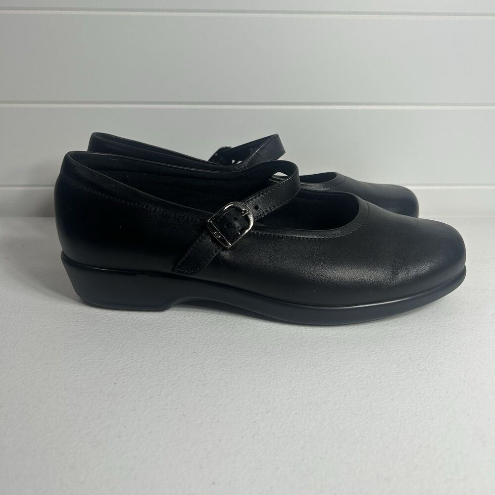 SAS Women’s Mary Jane Shoes Size 8.5 WW Black Comfort Leather Adjustable Strap